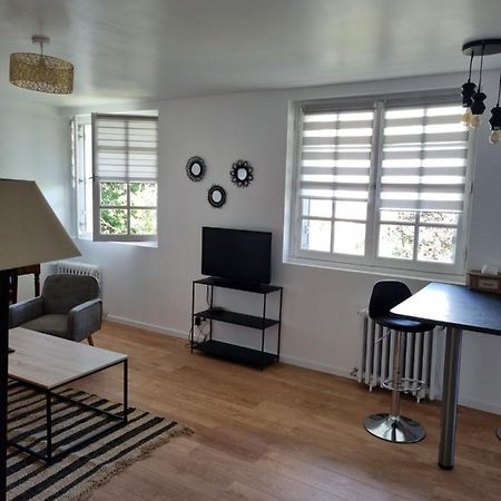 Location Saisonniere Appartement Situe A سوموور المظهر الخارجي الصورة