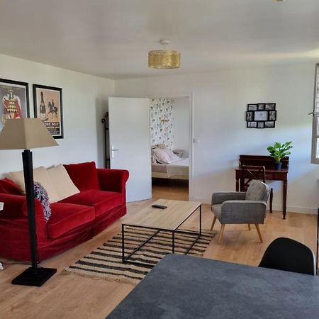 Location Saisonniere Appartement Situe A سوموور المظهر الخارجي الصورة