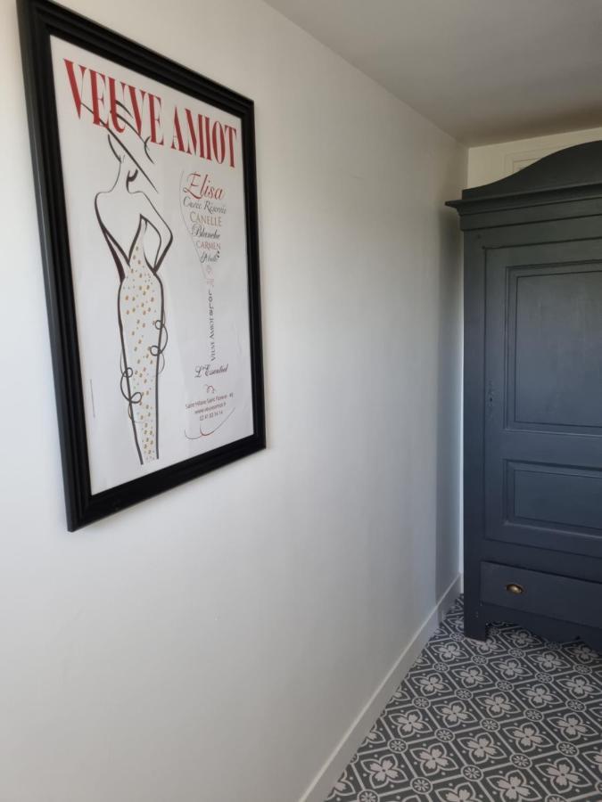Location Saisonniere Appartement Situe A سوموور المظهر الخارجي الصورة